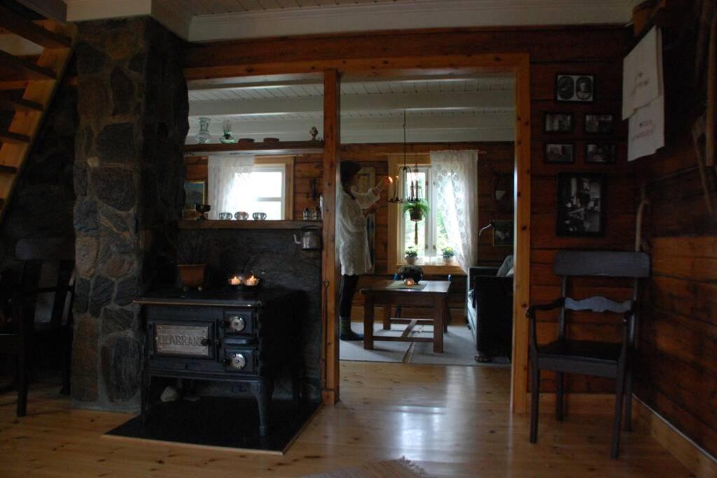 100 Years Old Norwegian Log House In Ferienhaus