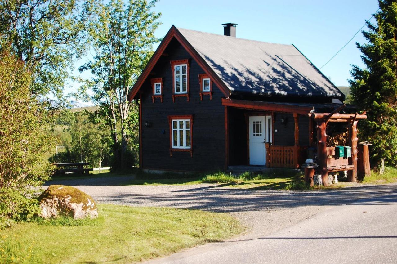 Ferienhaus 100 Years Old Norwegian Log House In *
